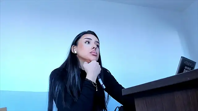 hornyemma   online show from 01.08.25