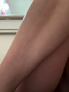 hotNReady6969 online show from 09.14.25