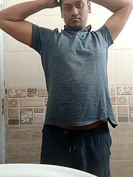 Long Laster online show from 11.26.25