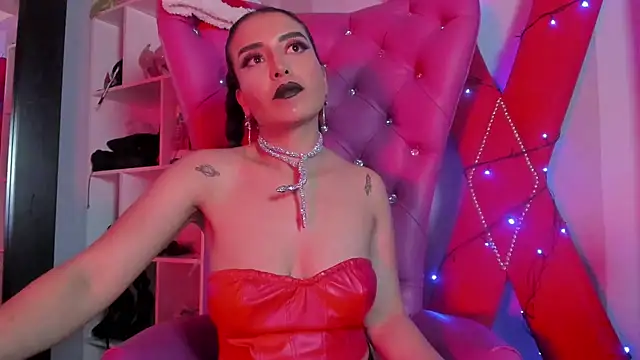 Snapshot of MeliizaQueen chatting on 12.23.24 MeliizaQueen online show from 12.23.24