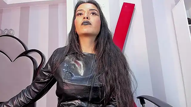 Snapshot of MeliizaQueen chatting on 02.14.25 MeliizaQueen online show from 02.14.25
