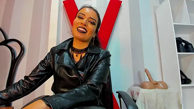 Snapshot of MeliizaQueen chatting on 03.11.25 MeliizaQueen online show from 03.11.25