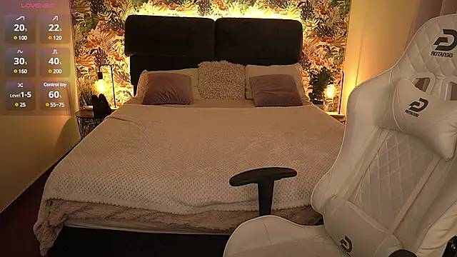 Alice Arwen online show from 02.08.25