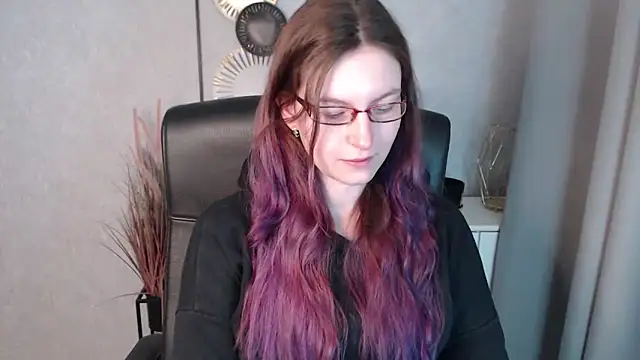 emmaxDelight online show from 01.09.25