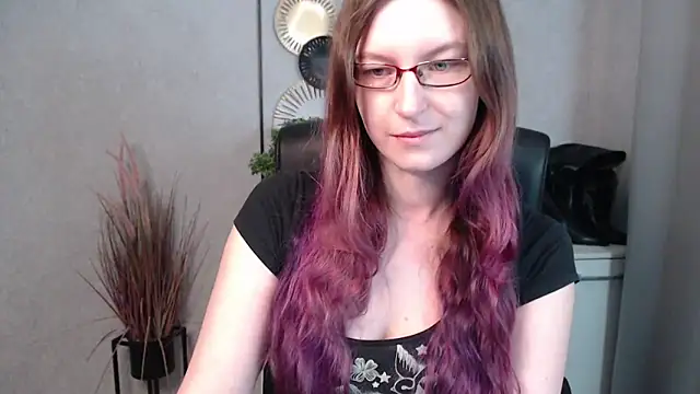 emmaxDelight online show from 03.03.25