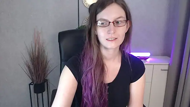 emmaxDelight online show from 12.01.25