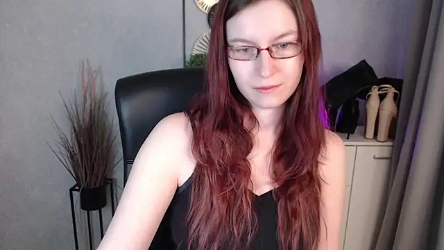 emmaxDelight online show from 02.16.26