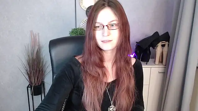 emmaxDelight online show from 02.24.26