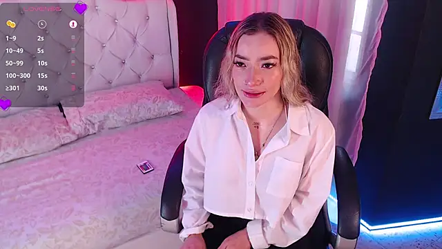 zoe jones13 online show from 01.17.25