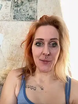 Snapshot of JoleneFuego chatting on 11.17.25 JoleneFuego online show from 11.17.25