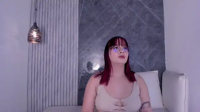 Snapshot of ArielSexHot chatting on 10.25.25 ArielSexHot online show from 10.25.25