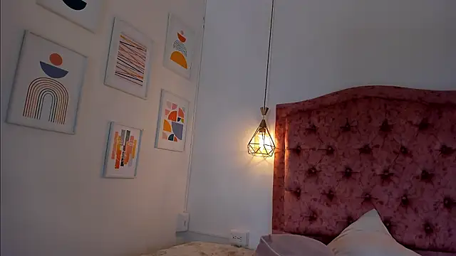 aprill21  online show from 12.02.24