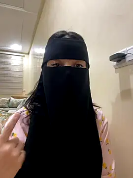 Snapshot of jijijoudia chatting on 10.25.25 jijijoudia online show from 10.25.25