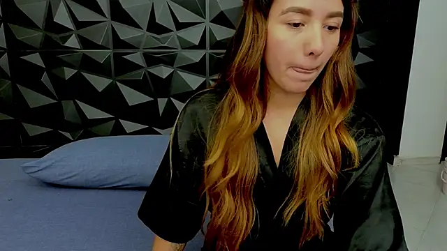 Sofiapeachh online show from 03.20.25