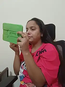 Simran-Kaur143 online show from 07.10.26