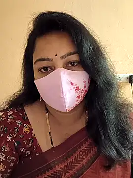 neelu-hoty online show from 02.08.25