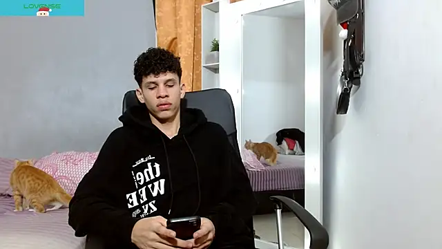 Snapshot of jeff_ross chatting on 12.28.24 jeff ross online show from 12.28.24