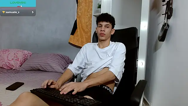 Snapshot of jeff_ross chatting on 01.04.25 jeff ross online show from 01.04.25