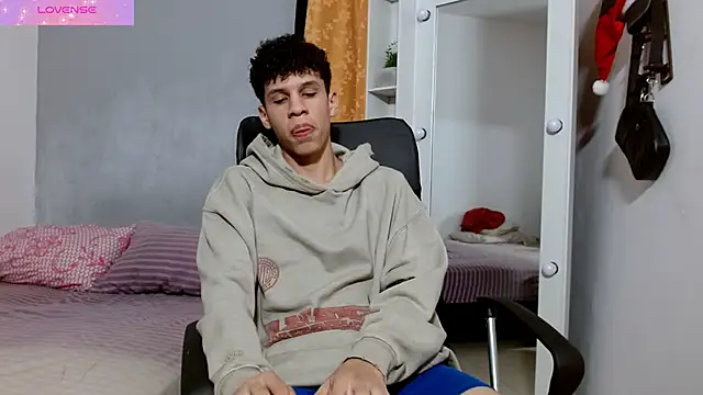 Snapshot of jeff_ross chatting on 01.06.25 jeff ross online show from 01.06.25