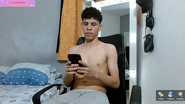 Snapshot of jeff_ross chatting on 01.12.25 jeff ross online show from 01.12.25