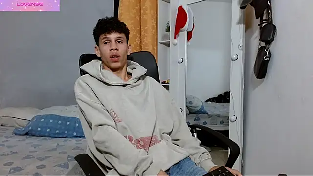 Snapshot of jeff_ross chatting on 01.29.25 jeff ross online show from 01.29.25