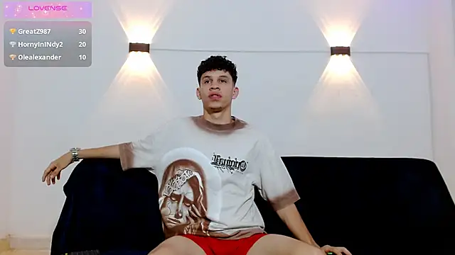 Snapshot of jeff_ross chatting on 09.15.25 jeff ross online show from 09.15.25