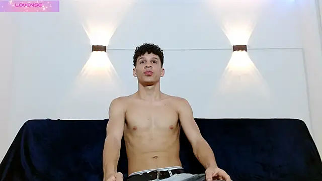 Snapshot of jeff_ross chatting on 09.27.25 jeff ross online show from 09.27.25