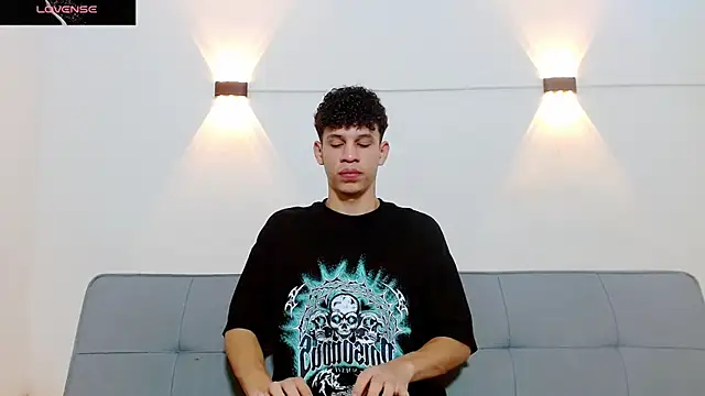 Snapshot of jeff_ross chatting on 10.22.25 jeff ross online show from 10.22.25