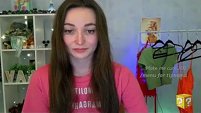  Barbie Kiss  online show from 04.13.26