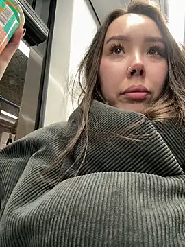 Snapshot of Asian_Asami chatting on 02.21.25 Asian Asami online show from 02.21.25