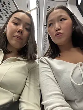 Snapshot of Asian_Asami chatting on 10.19.25 Asian Asami online show from 10.19.25