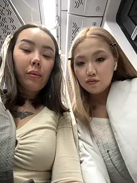 Snapshot of Asian_Asami chatting on 12.04.25 Asian Asami online show from 12.04.25