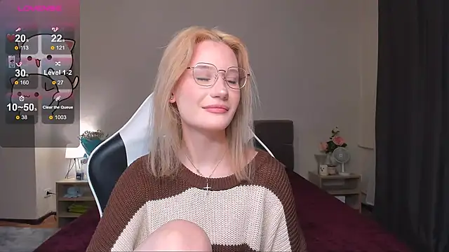 Snapshot of DearLia chatting on 12.17.24 DearLia online show from 12.17.24