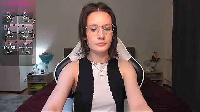 Snapshot of DearLia chatting on 01.18.25 DearLia online show from 01.18.25