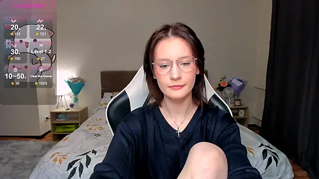 Snapshot of DearLia chatting on 02.13.25 DearLia online show from 02.13.25