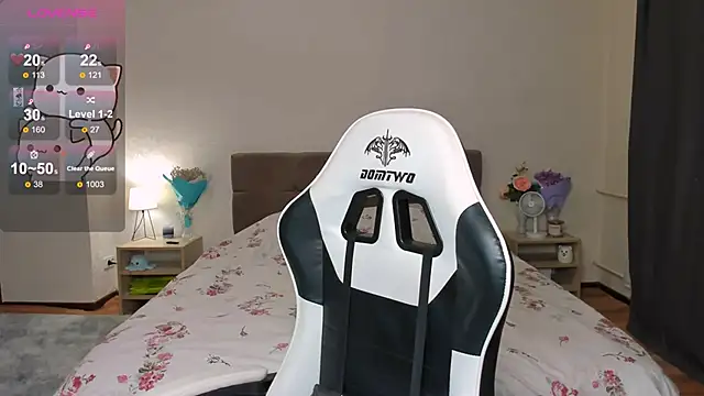 Snapshot of DearLia chatting on 02.20.25 DearLia online show from 02.20.25