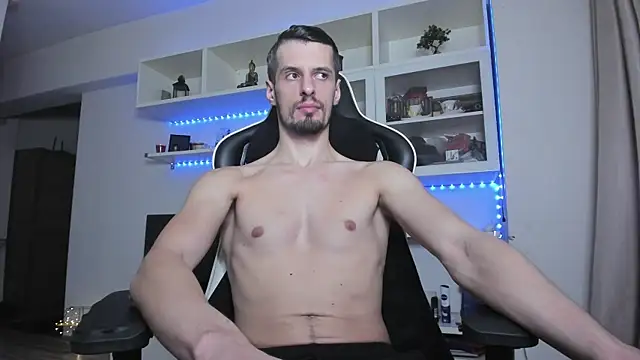 Snapshot of ToddClaytonn chatting on 12.18.25 ToddClaytonn online show from 12.18.25