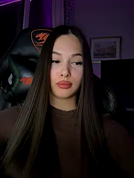 EricaWalls online show from 11.05.25