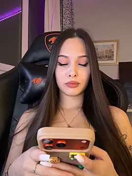 EricaWalls online show from 02.05.26