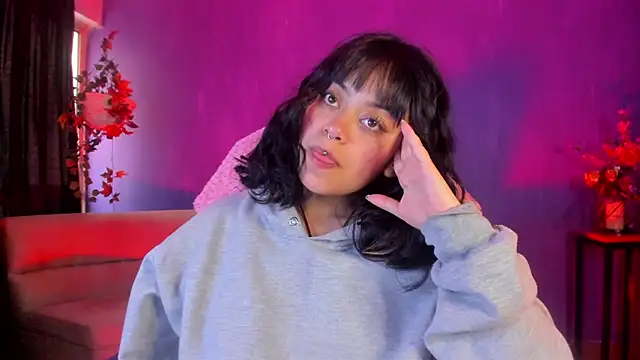 Snapshot of vanelope11 chatting on 02.17.25 vanelope11 online show from 02.17.25