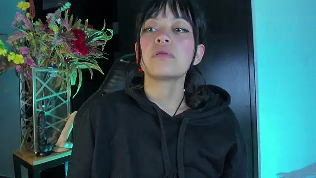 Snapshot of vanelope11 chatting on 03.01.25 vanelope11 online show from 03.01.25