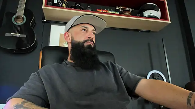 axxelrich  online show from 02.04.25