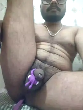 Snapshot of fuckingmahiesh chatting on 02.24.25 fuckingmahiesh online show from 02.24.25