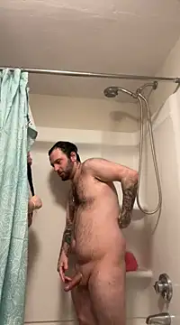 Snapshot of menaceswife chatting on 01.15.25 menaceswife online show from 01.15.25