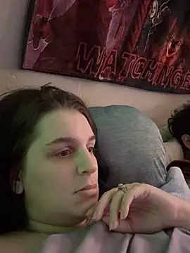 Snapshot of menaceswife chatting on 02.02.25 menaceswife online show from 02.02.25