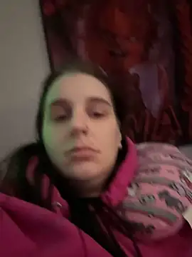 Snapshot of menaceswife chatting on 02.03.25 menaceswife online show from 02.03.25