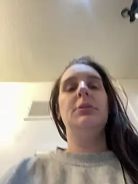 Snapshot of menaceswife chatting on 01.15.26 menaceswife online show from 01.15.26