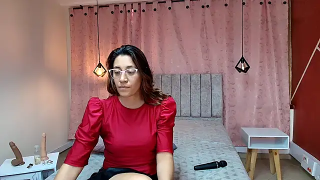 Snapshot of VioletaScott_ chatting on 01.16.25 VioletaScott online show from 01.16.25