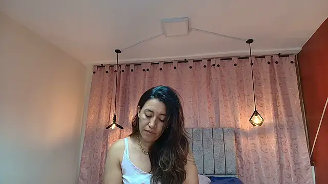 Snapshot of VioletaScott_ chatting on 09.09.25 VioletaScott online show from 09.09.25