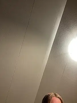 Snapshot of yourhornyslut chatting on 02.28.25 yourhornyslut online show from 02.28.25